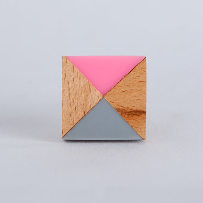 bombay duck Colour Block Knob Square Wood/Grey/Pink Resin